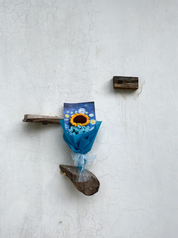 Starry night bouquet - Image 3