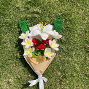 Buttercup frangipani rose bouquet