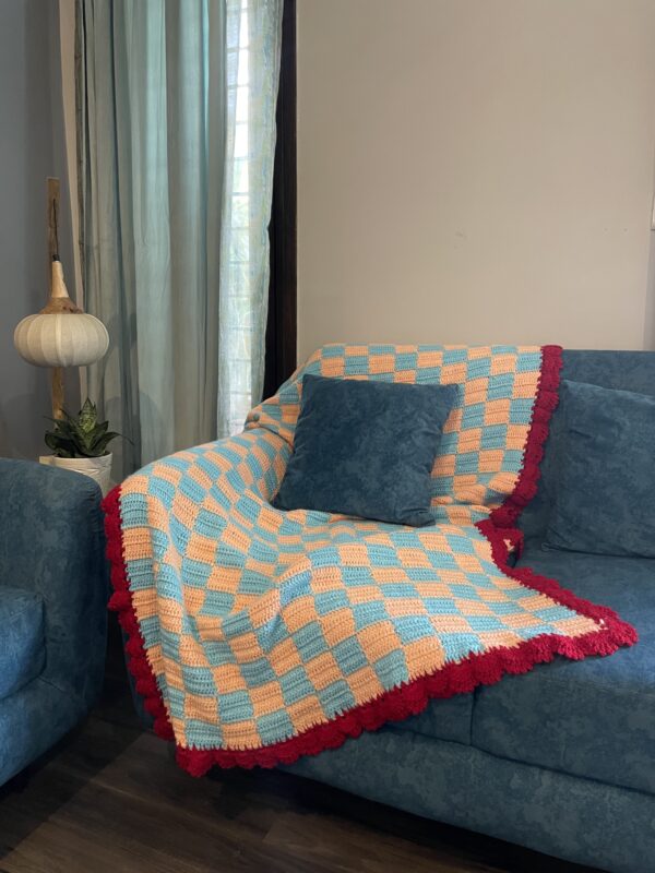 Checkered throw blanket - Image 3